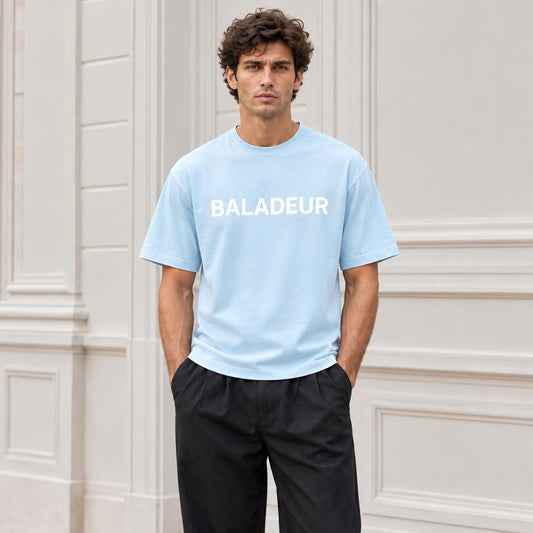 Baladeur Signature T‑Shirt – Light Blue Minimalist Logo Tee